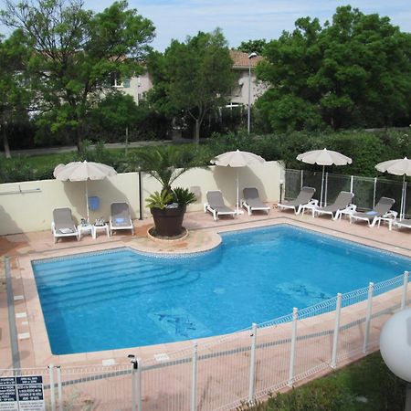 Top Motel Істр Екстер'єр фото