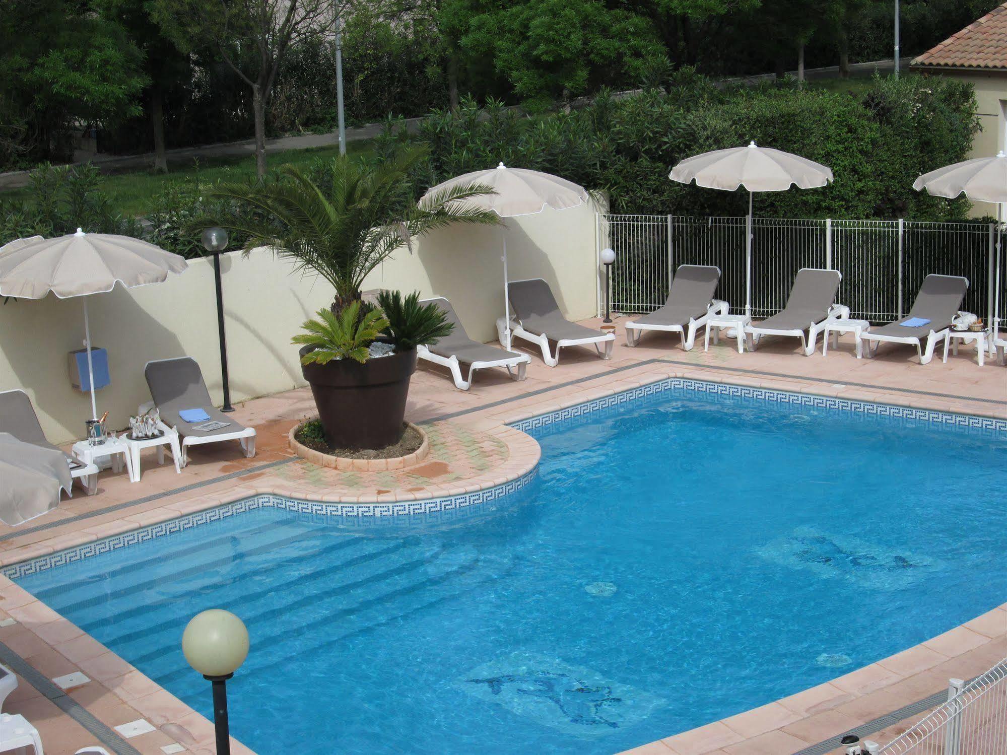 Top Motel Істр Екстер'єр фото
